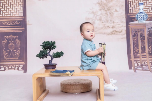 沁阳宝宝几个月会认人